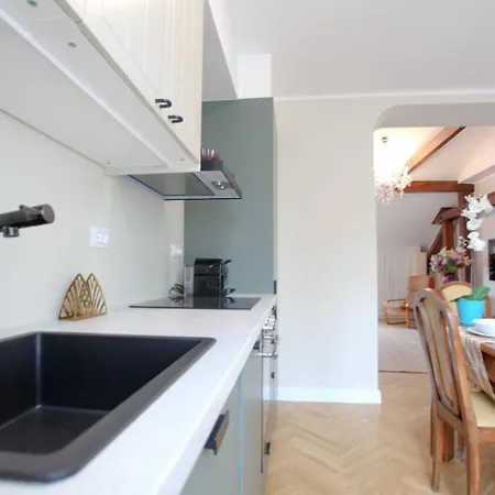 Lägenhet Charles Bridge Unique Maisonette Prag
