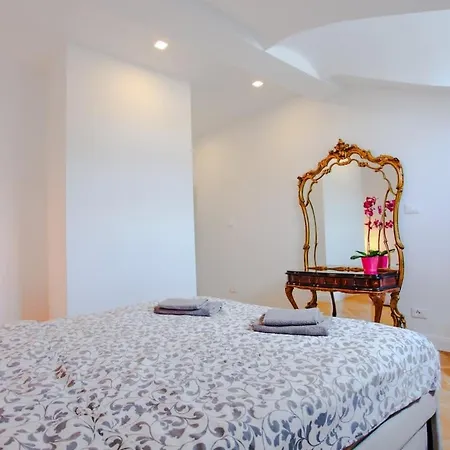 Charles Bridge Unique Maisonette Lejlighed Prag
