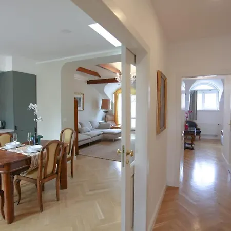 Charles Bridge Unique Maisonette Lejlighed *