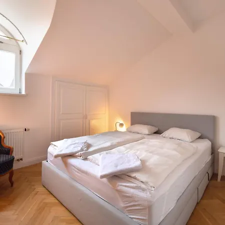 Charles Bridge Unique Maisonette Διαμέρισμα Πράγα